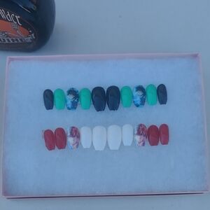 Colorful Press-On Nails Set